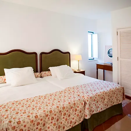 Casa Do Castelo Bed & Breakfast 3*