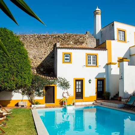 Casa Do Castelo Bed & Breakfast